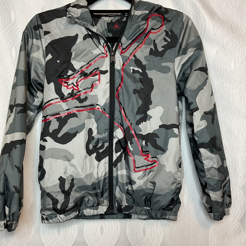 Jordan boys lightweight jacket med 8/10 - Picture 3 of 6